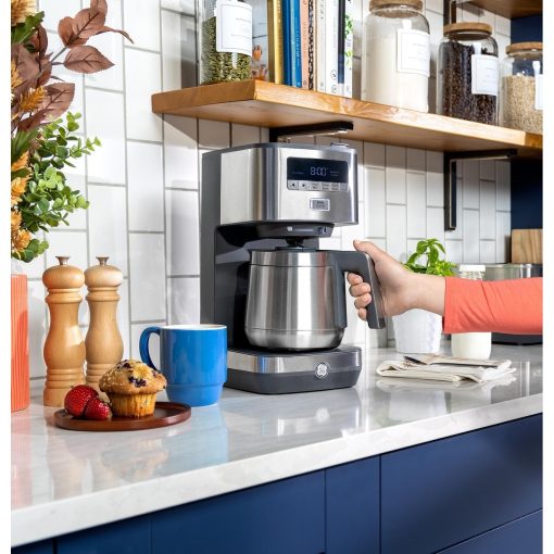 GE 10 Cup Drip Coffee Maker with Single Serve - Image 3